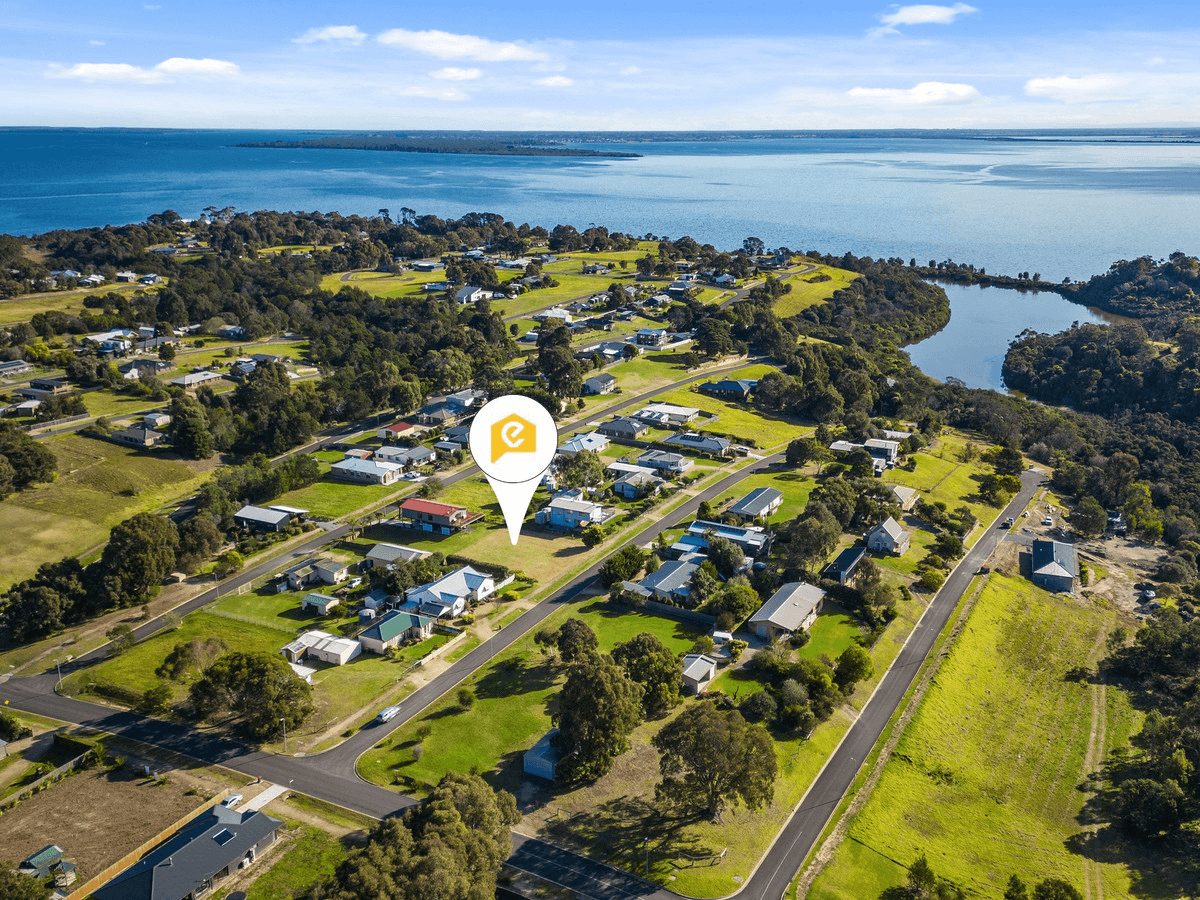 7 Magpie Avenue, Metung, VIC 3904