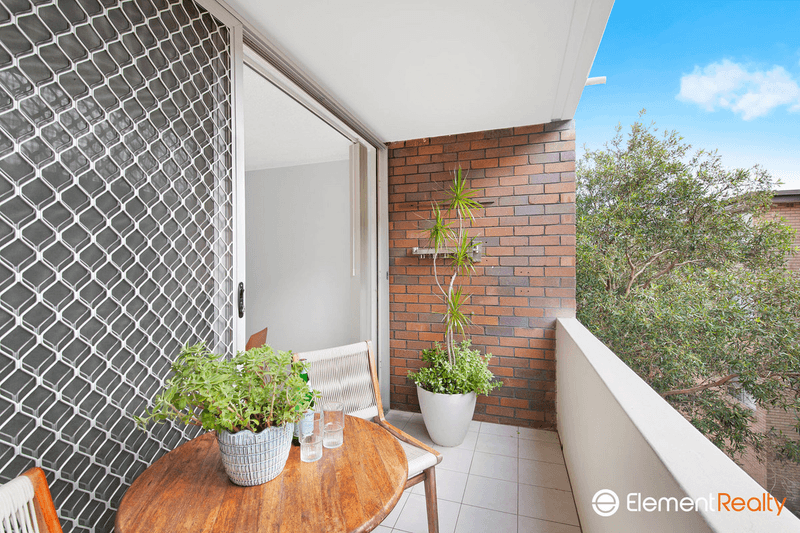 10/17 Meadow Cresent, Meadowbank, NSW 2114