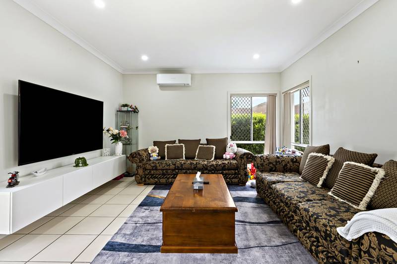 7 Surrey Close, BALD HILLS, QLD 4036