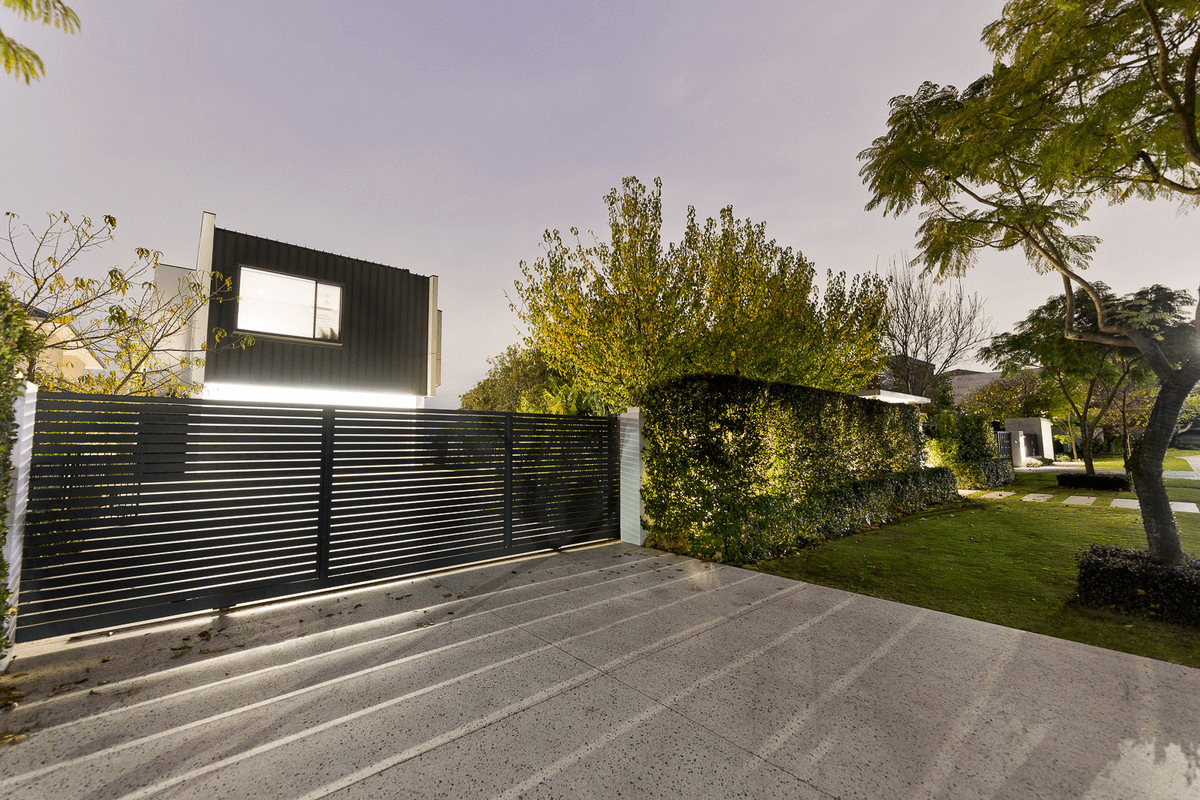 4 Duncraig Road, Applecross, WA 6153