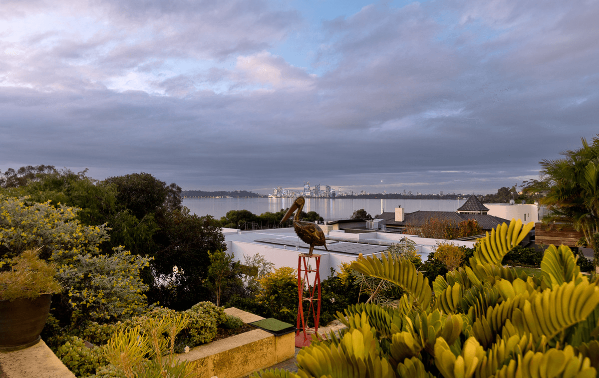 4 Duncraig Road, Applecross, WA 6153