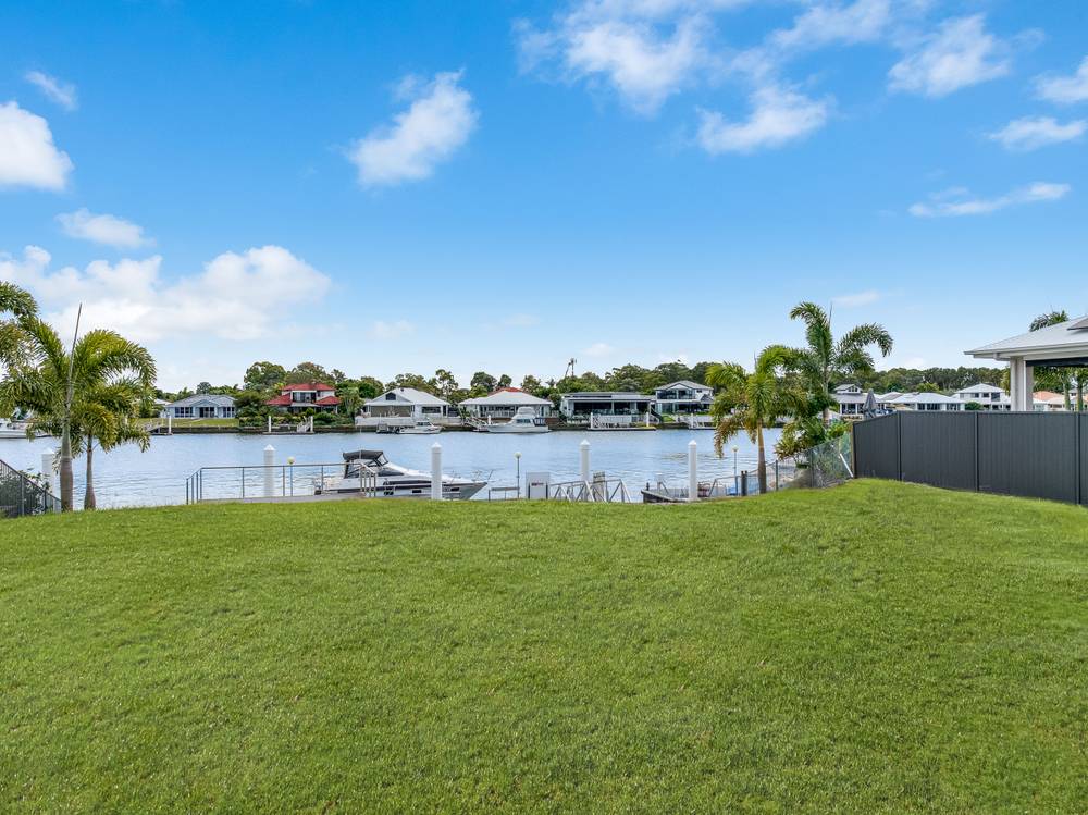 103 Seaside Drive, BANKSIA BEACH, QLD 4507