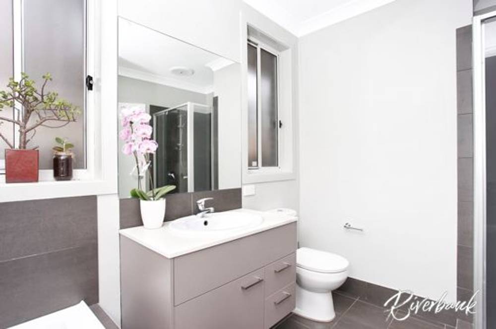 3 Hitchens Street, MIDDLETON GRANGE, NSW 2171
