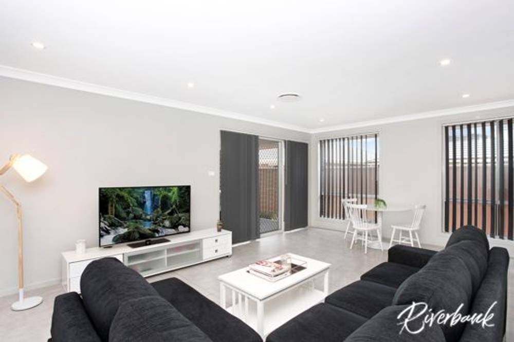 3 Hitchens Street, MIDDLETON GRANGE, NSW 2171