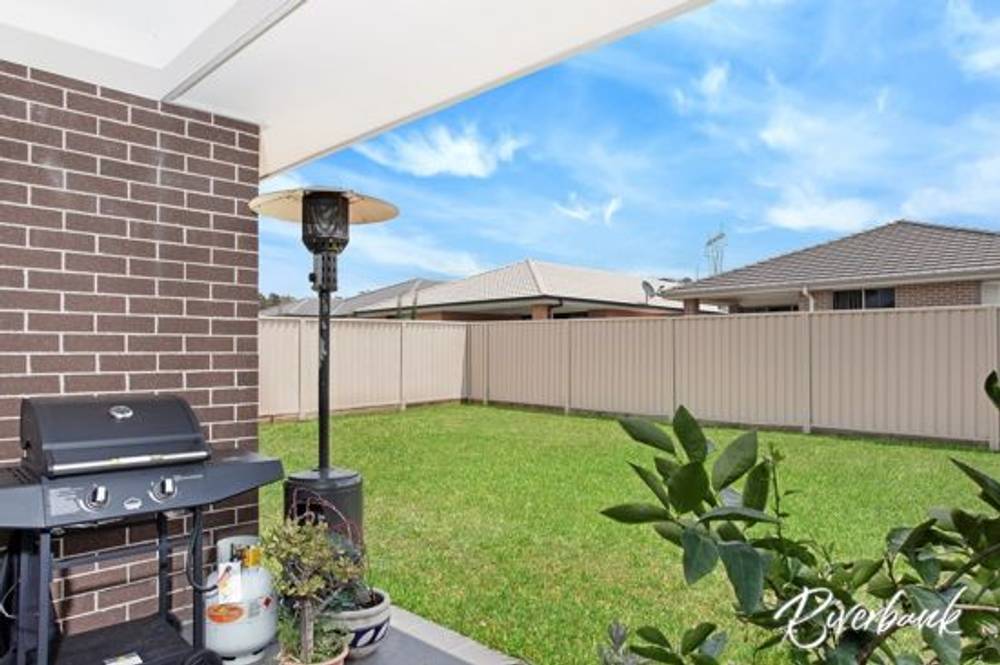 3 Hitchens Street, MIDDLETON GRANGE, NSW 2171