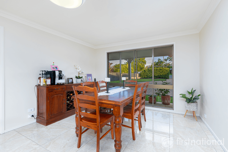 2 Harry Place, BEERWAH, QLD 4519