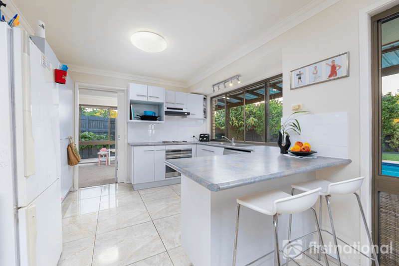 2 Harry Place, BEERWAH, QLD 4519