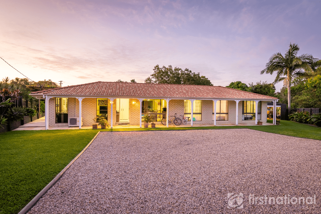 2 Harry Place, BEERWAH, QLD 4519