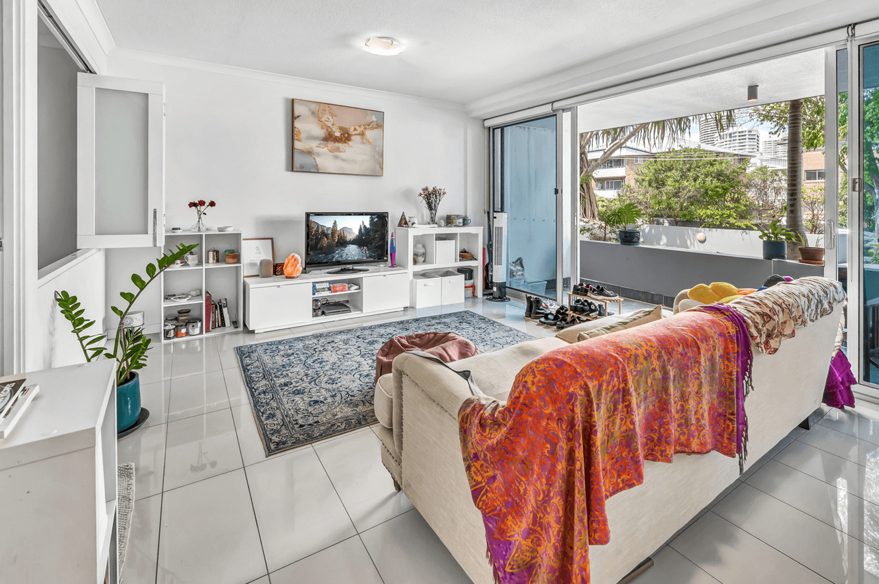 104/33-37 Madang Crescent, RUNAWAY BAY, QLD 4216