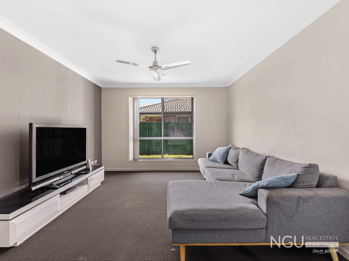 34 Pendragon Street, Raceview, QLD 4305