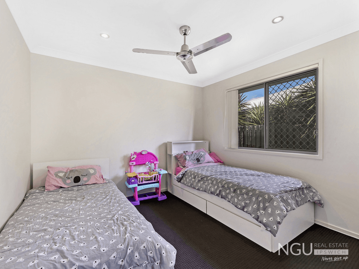 34 Pendragon Street, Raceview, QLD 4305