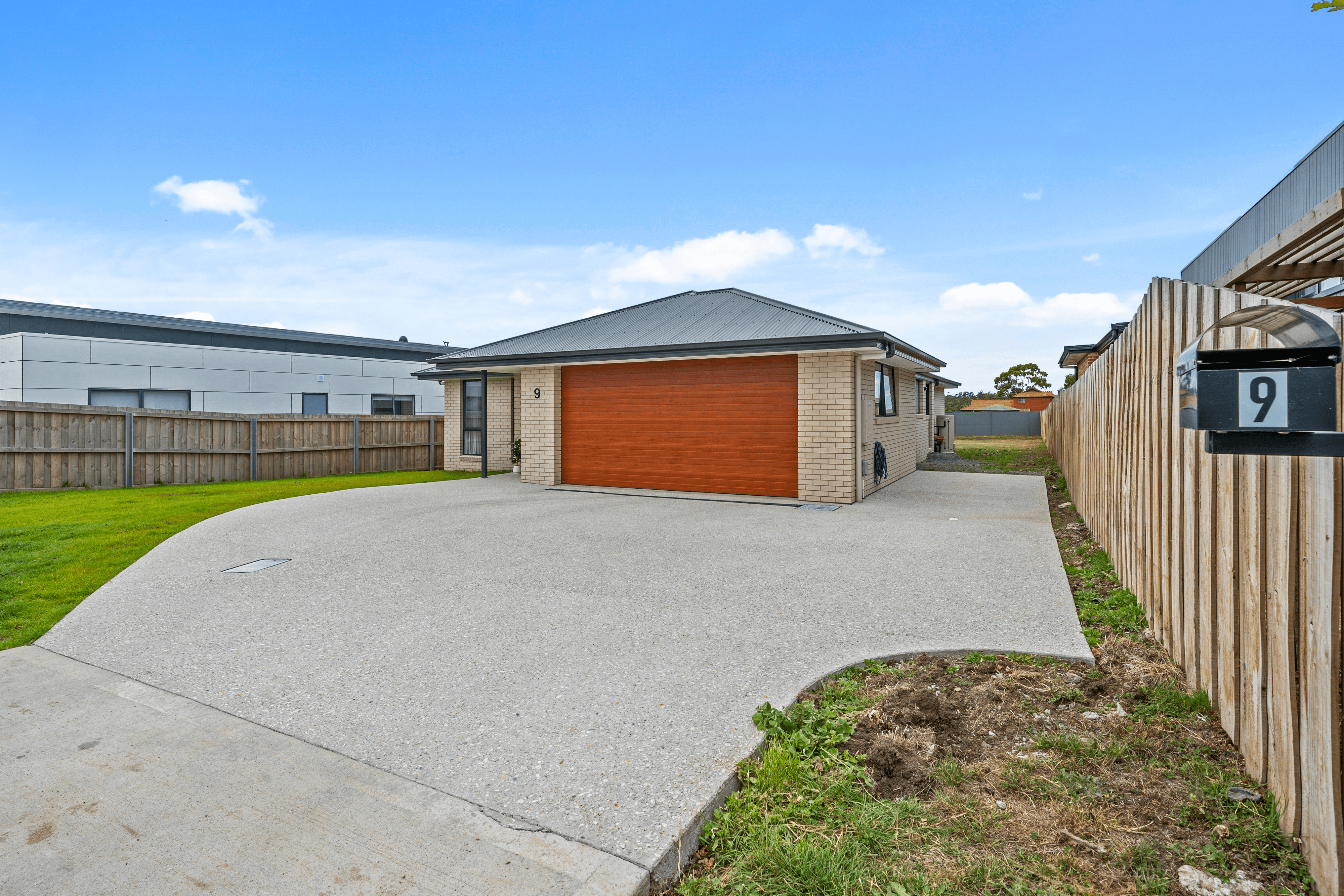 9 London Way, KINGSTON, TAS 7050