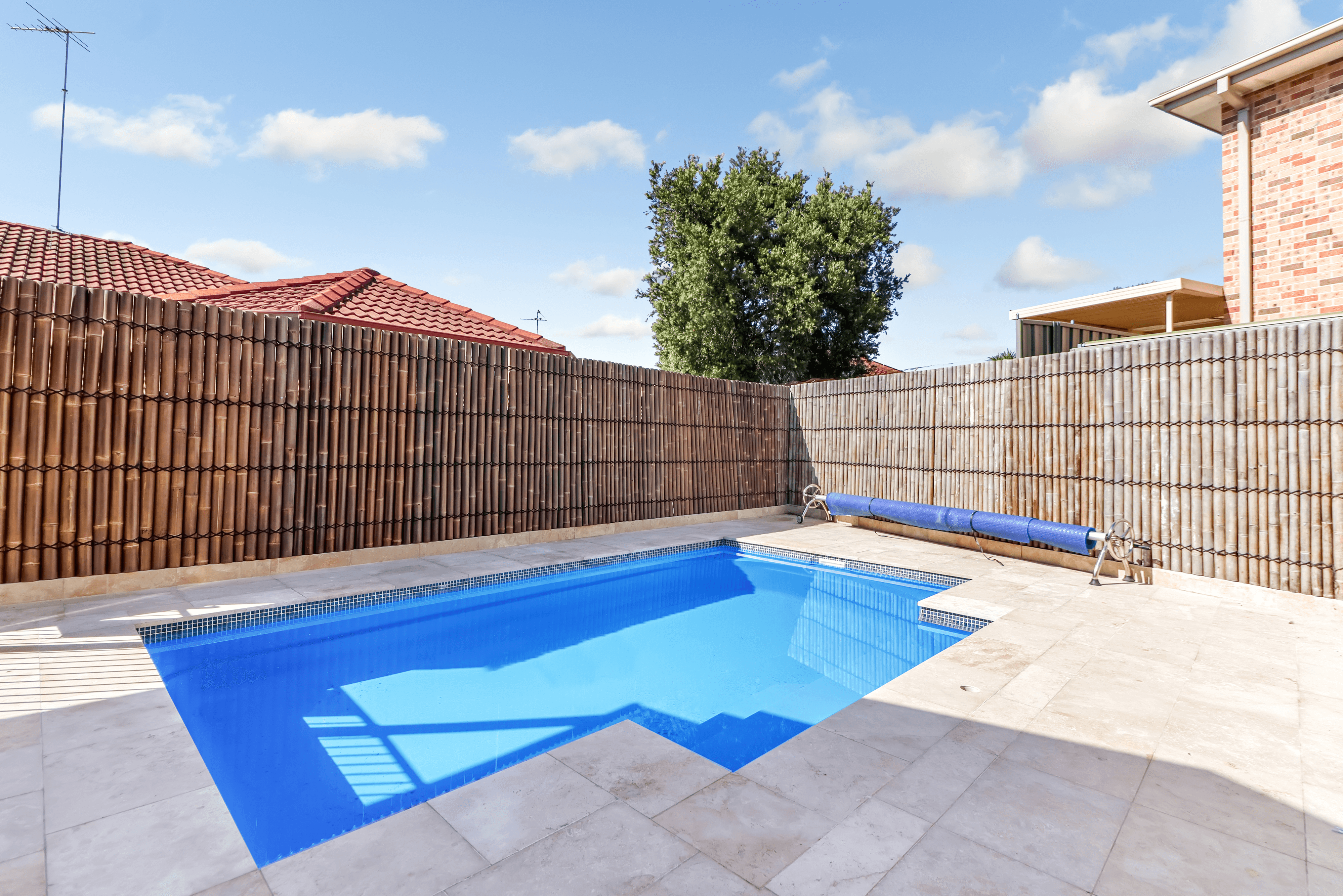 12 Waringa Crescent, GLENMORE PARK, NSW 2745