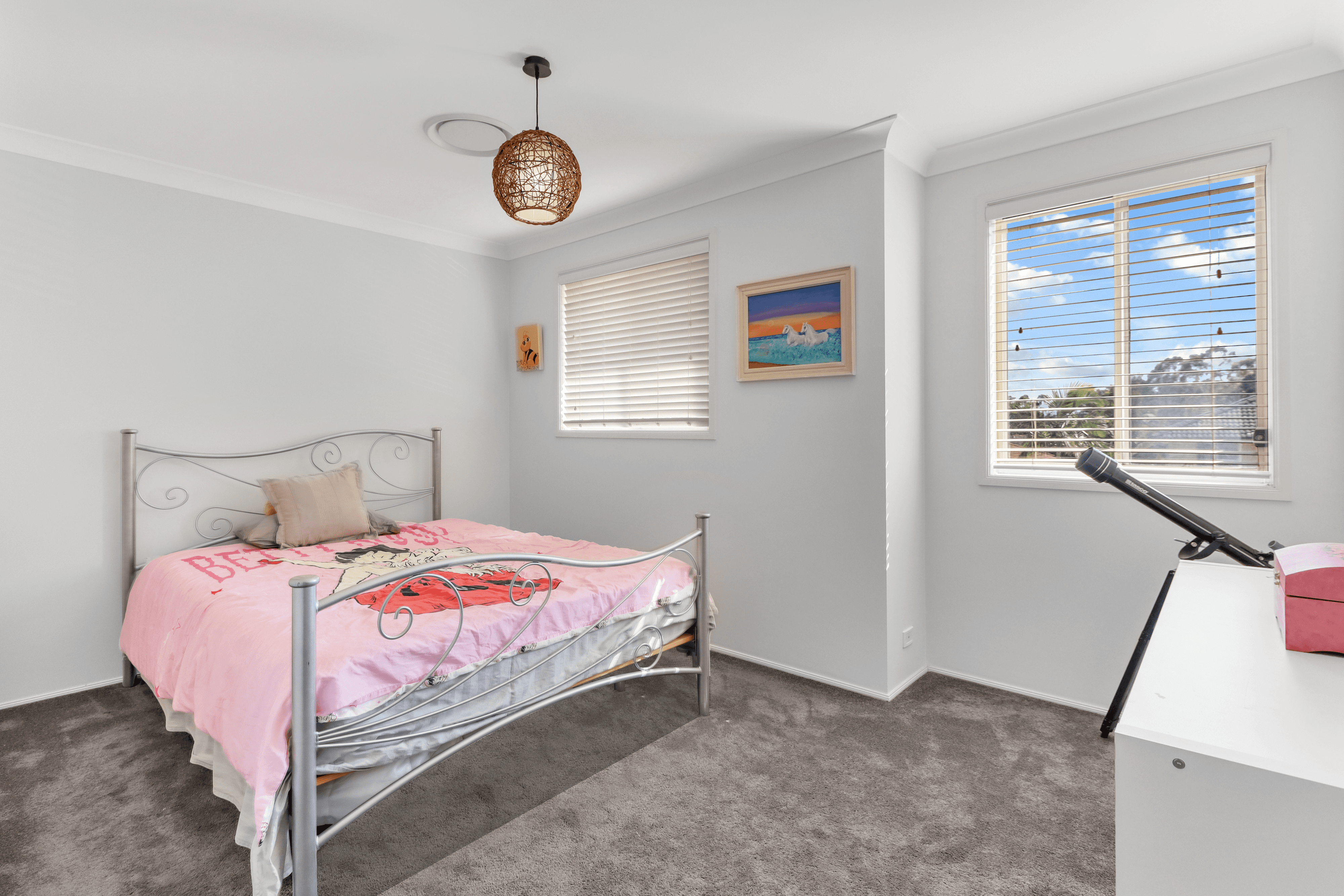 12 Waringa Crescent, GLENMORE PARK, NSW 2745