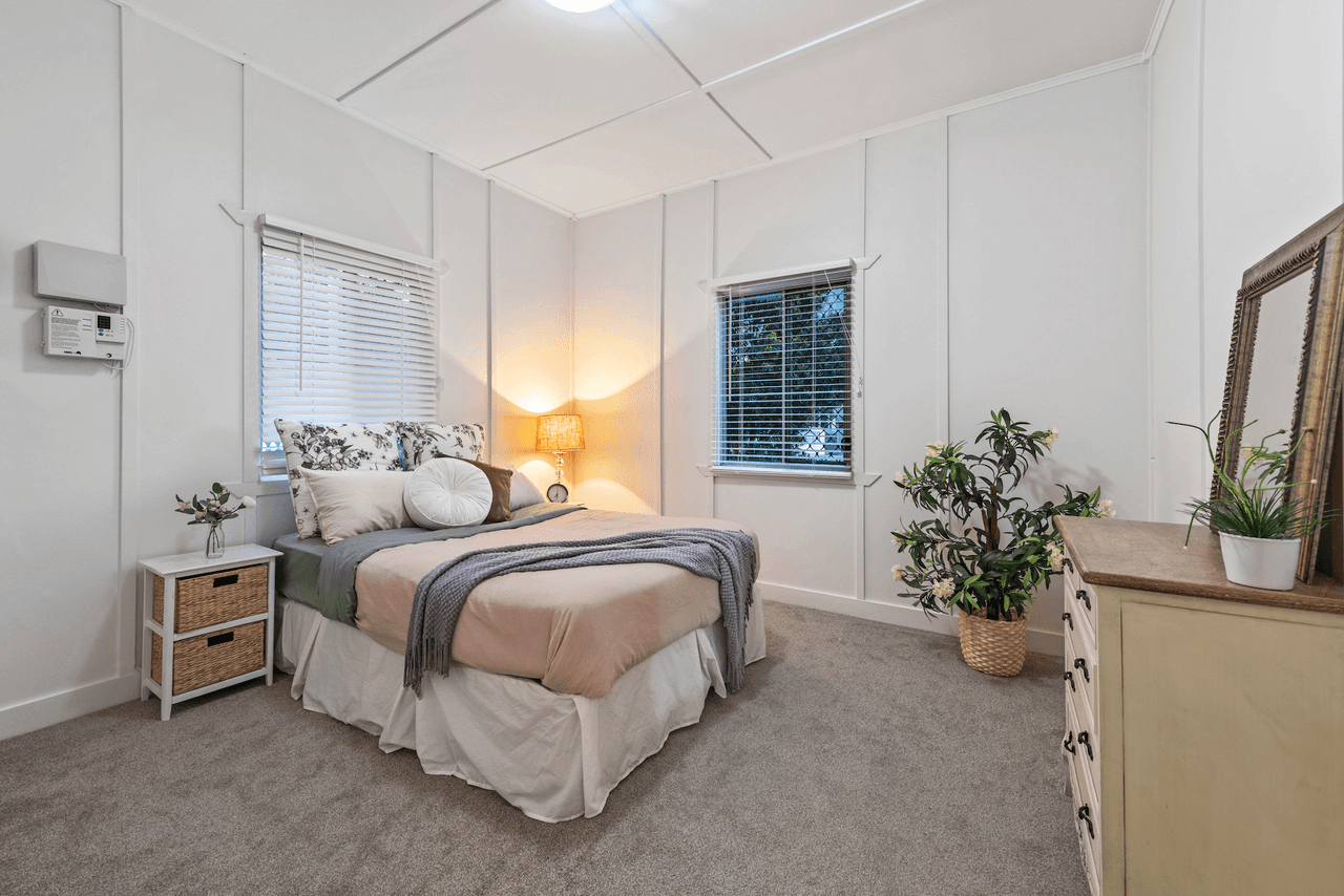 12 Patterson Street, PETRIE, QLD 4502