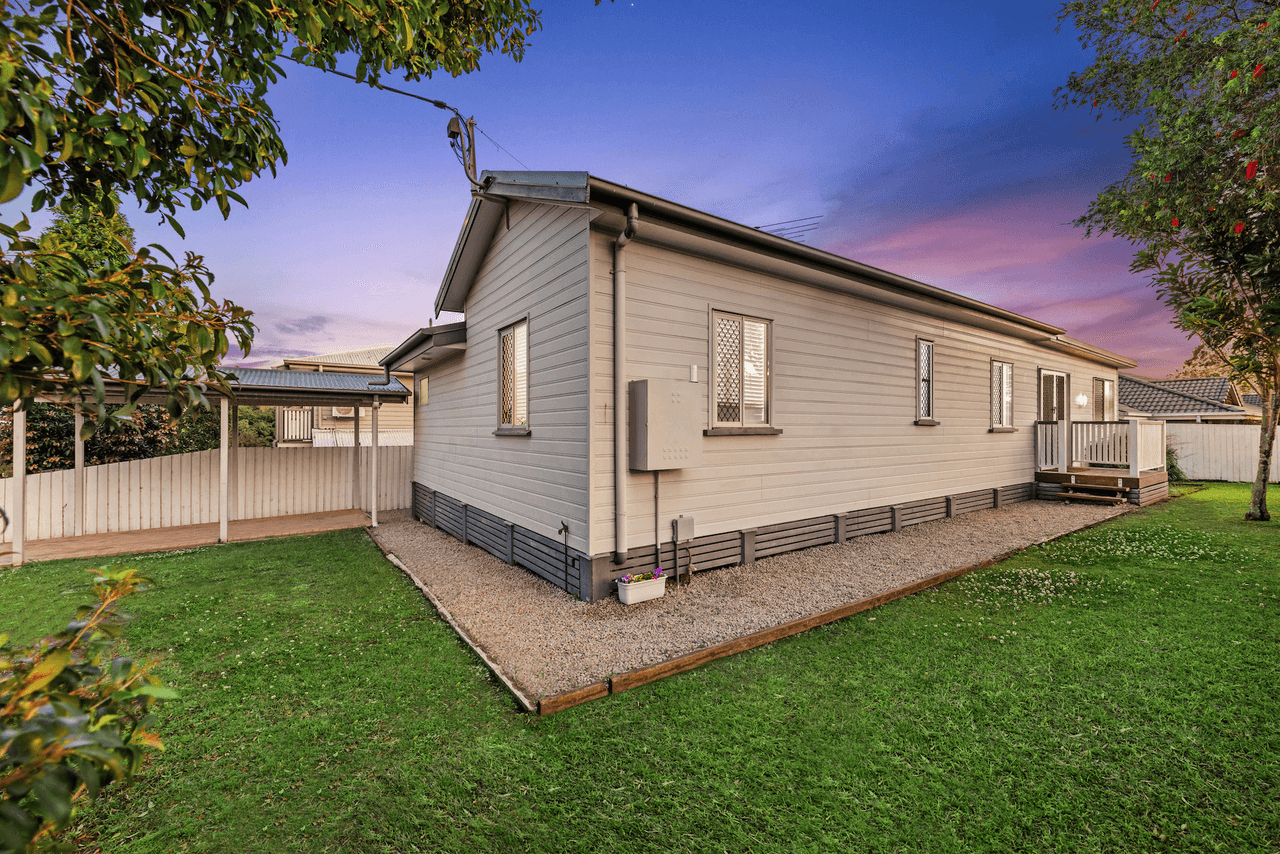 12 Patterson Street, PETRIE, QLD 4502