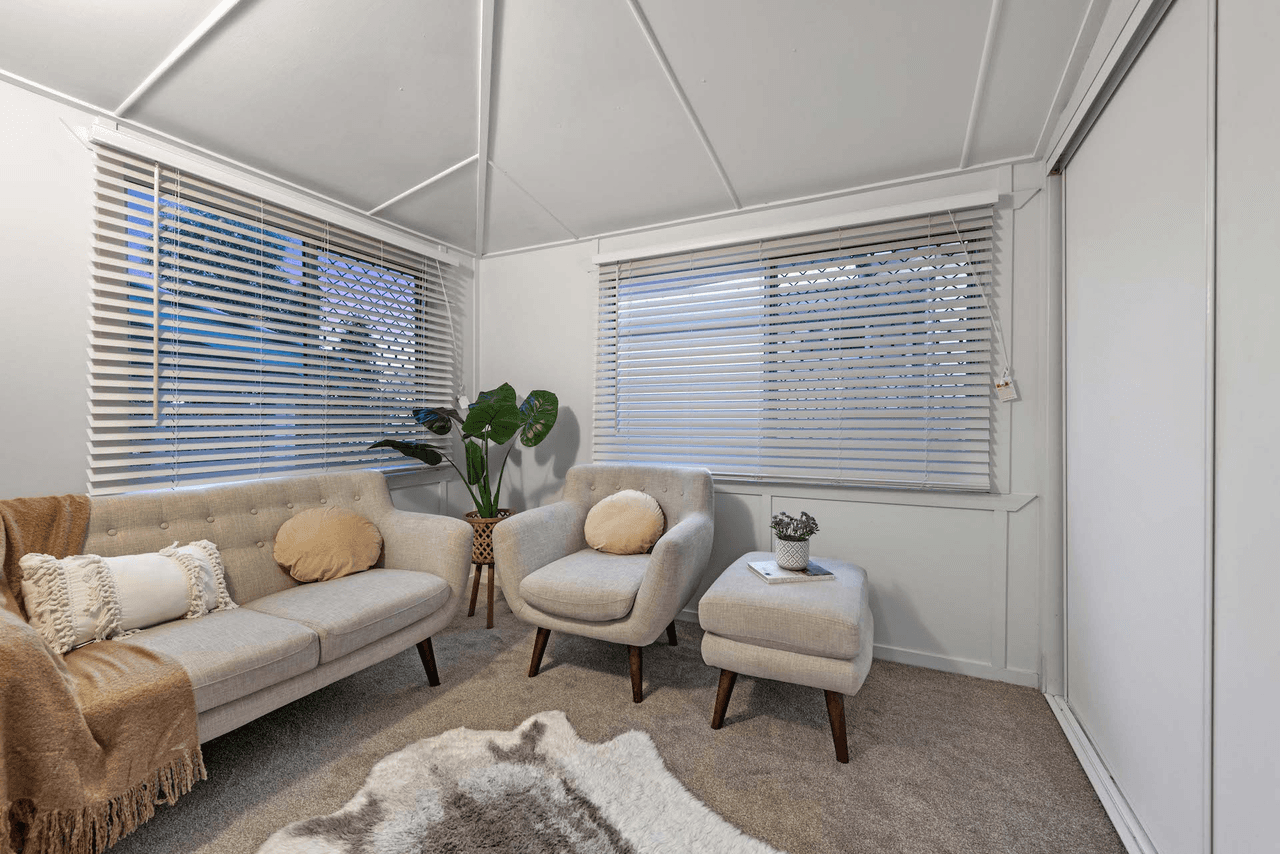 12 Patterson Street, PETRIE, QLD 4502