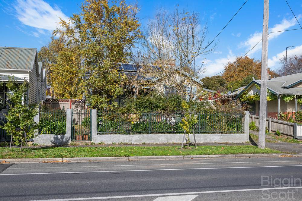 805 Barkly Street, MOUNT PLEASANT, VIC 3350