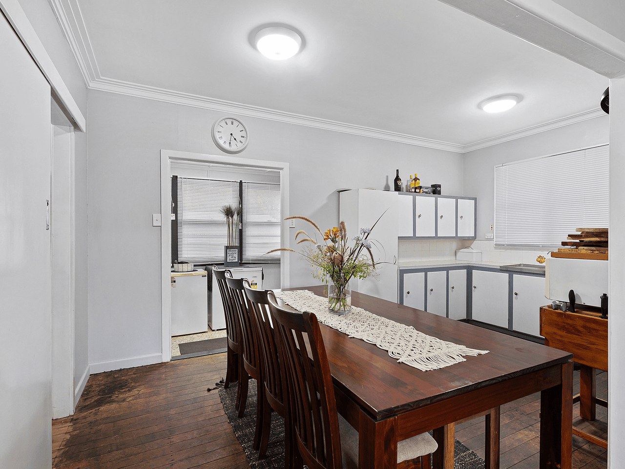 25 Sydney Street, BRASSALL, QLD 4305