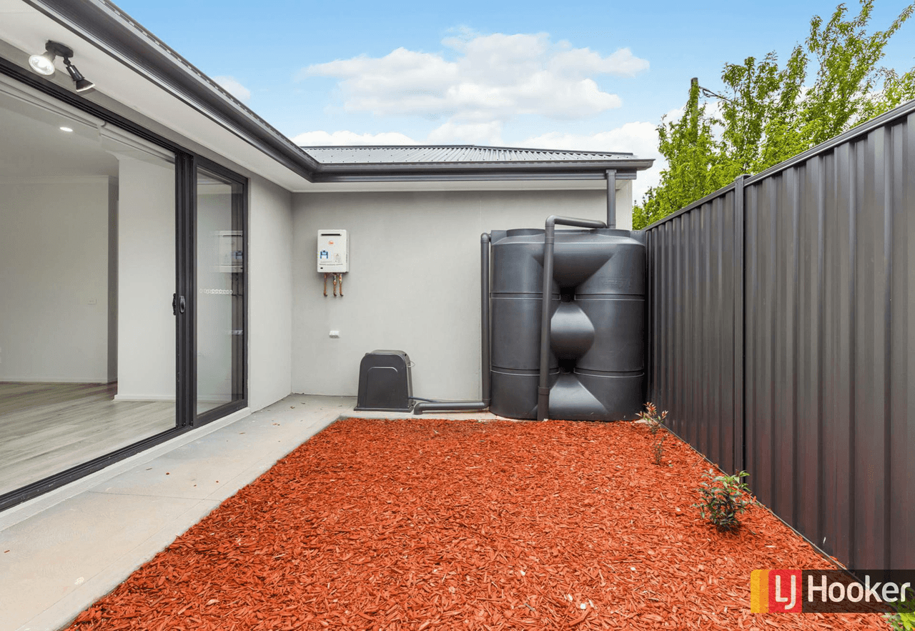 Unit 1/116 Bentinck Street, WALLAN, VIC 3756