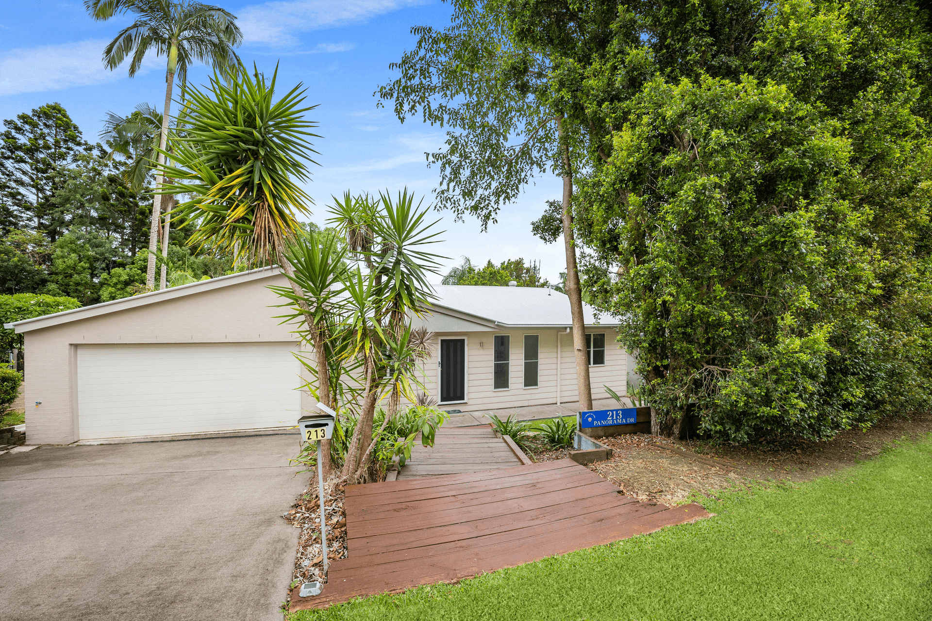 213 Panorama Drive, Rosemount, QLD 4560
