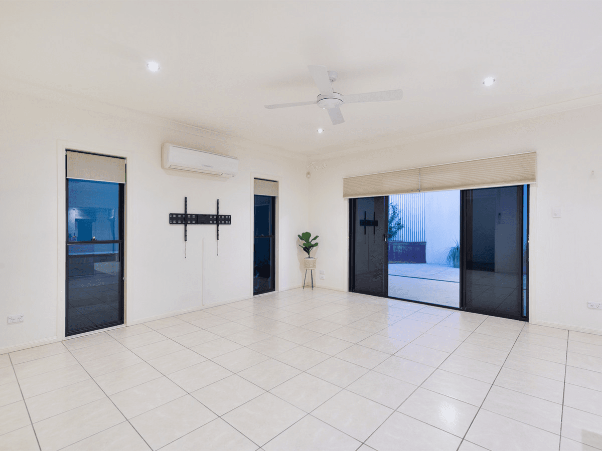 11 Maidenwell Road, ORMEAU, QLD 4208