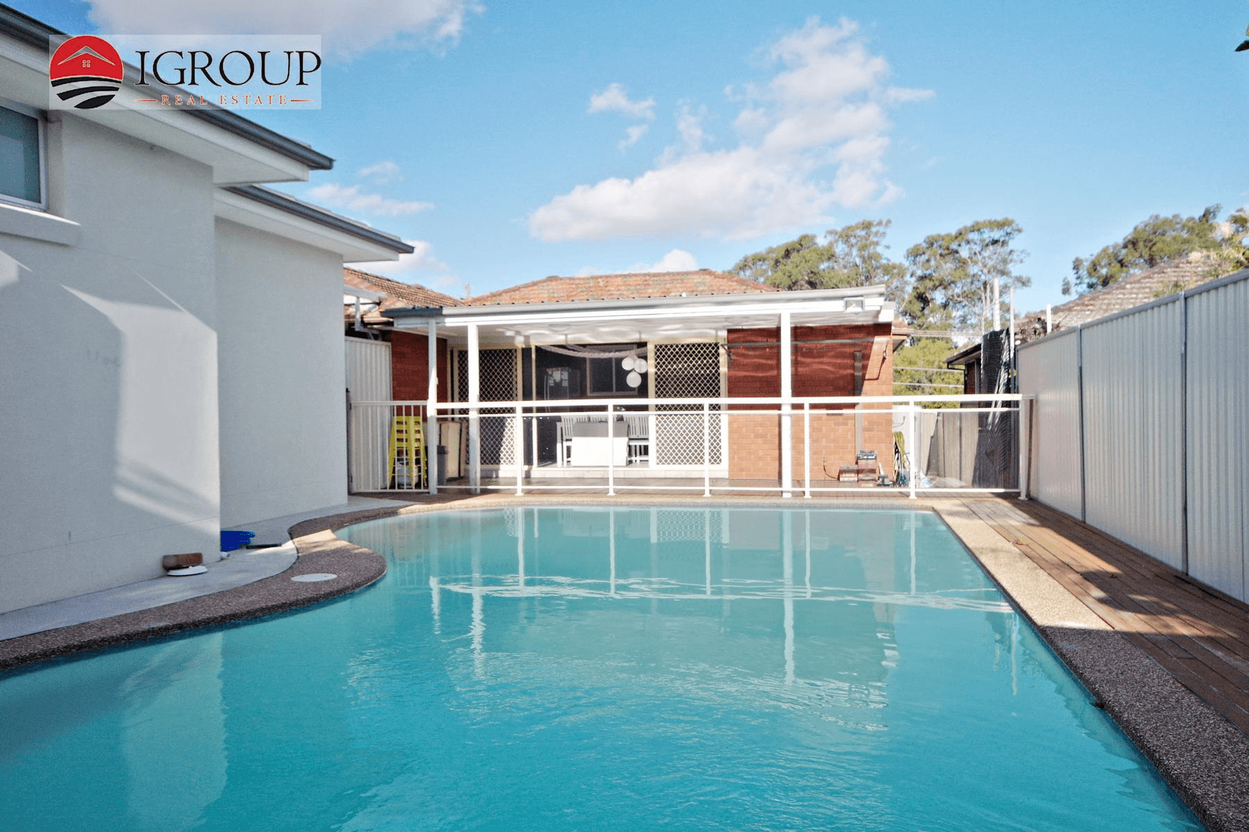 49 Jacaranda Dr, Georges Hall, NSW 2198