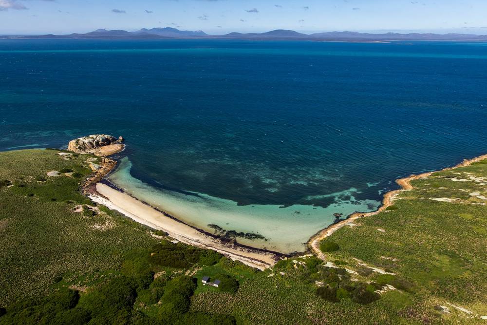 Little Dog Island off Flinders Island, LADY BARRON, tas 7255