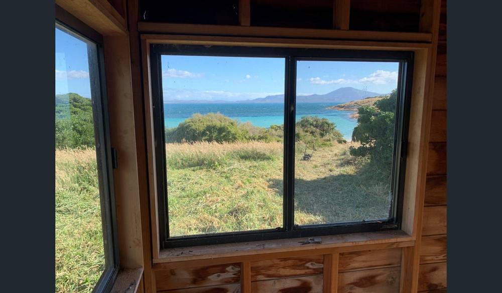 Little Dog Island off Flinders Island, LADY BARRON, tas 7255