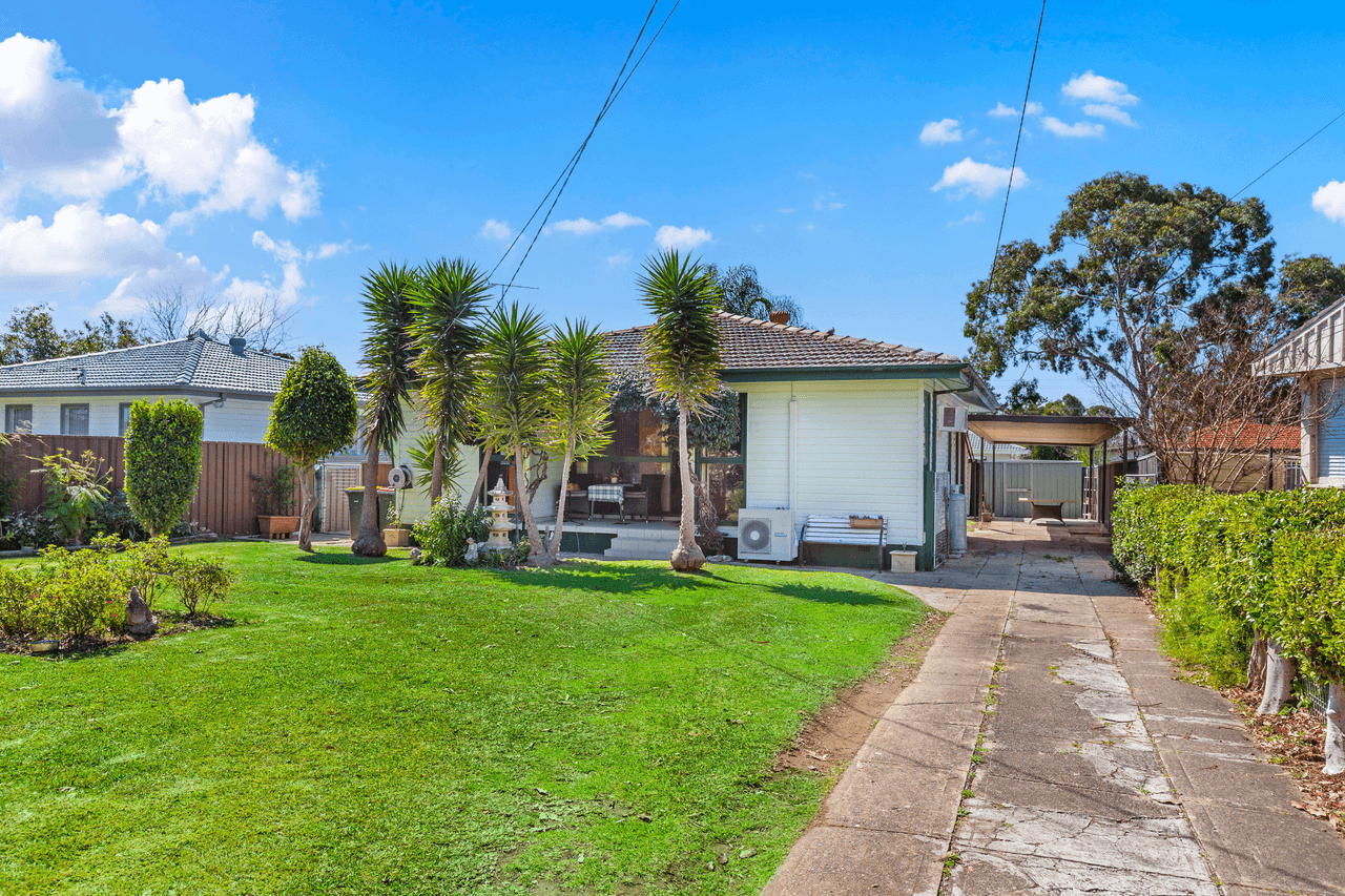 27 Melanesia Avenue, LETHBRIDGE PARK, NSW 2770