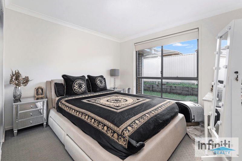 30 Affleck Gardens, MIDDLETON GRANGE, NSW 2171