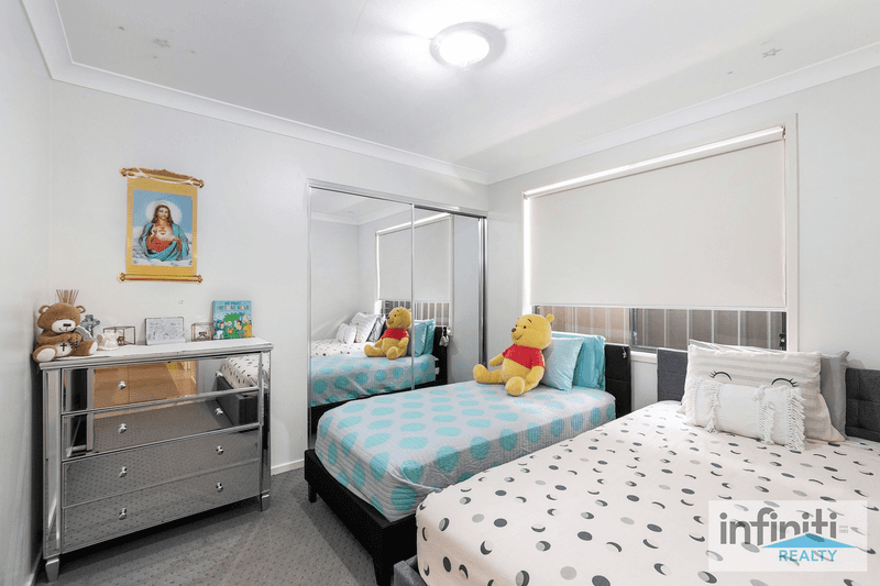 30 Affleck Gardens, MIDDLETON GRANGE, NSW 2171