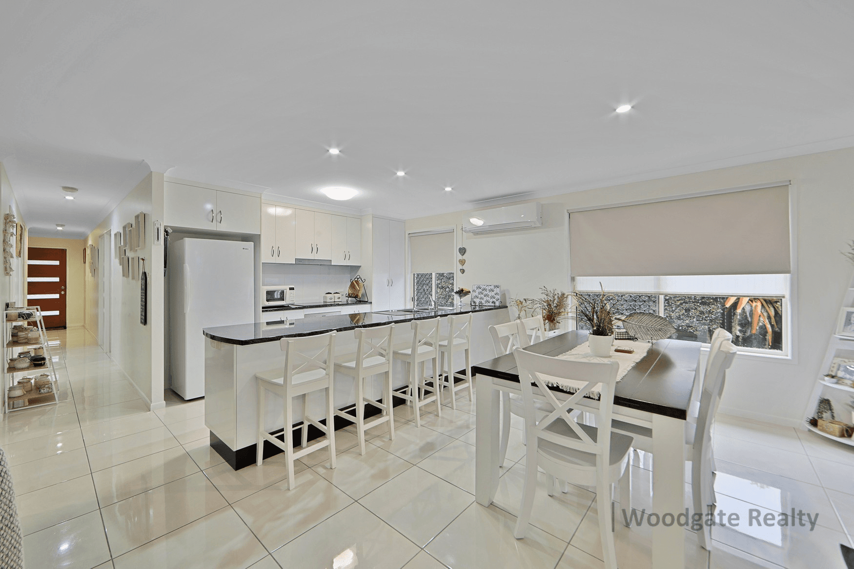 16 Sunset Avenue, WOODGATE, QLD 4660