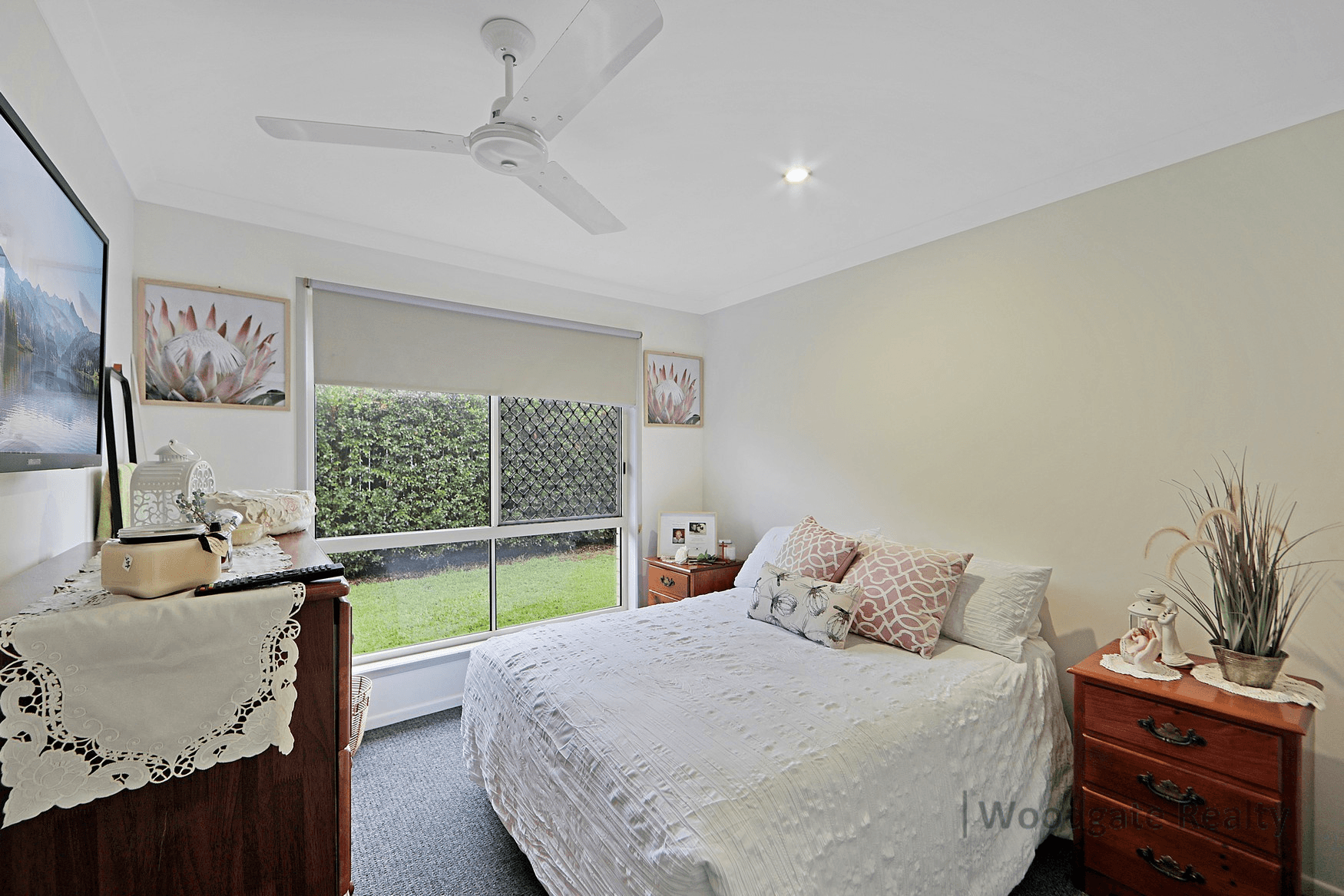 16 Sunset Avenue, WOODGATE, QLD 4660