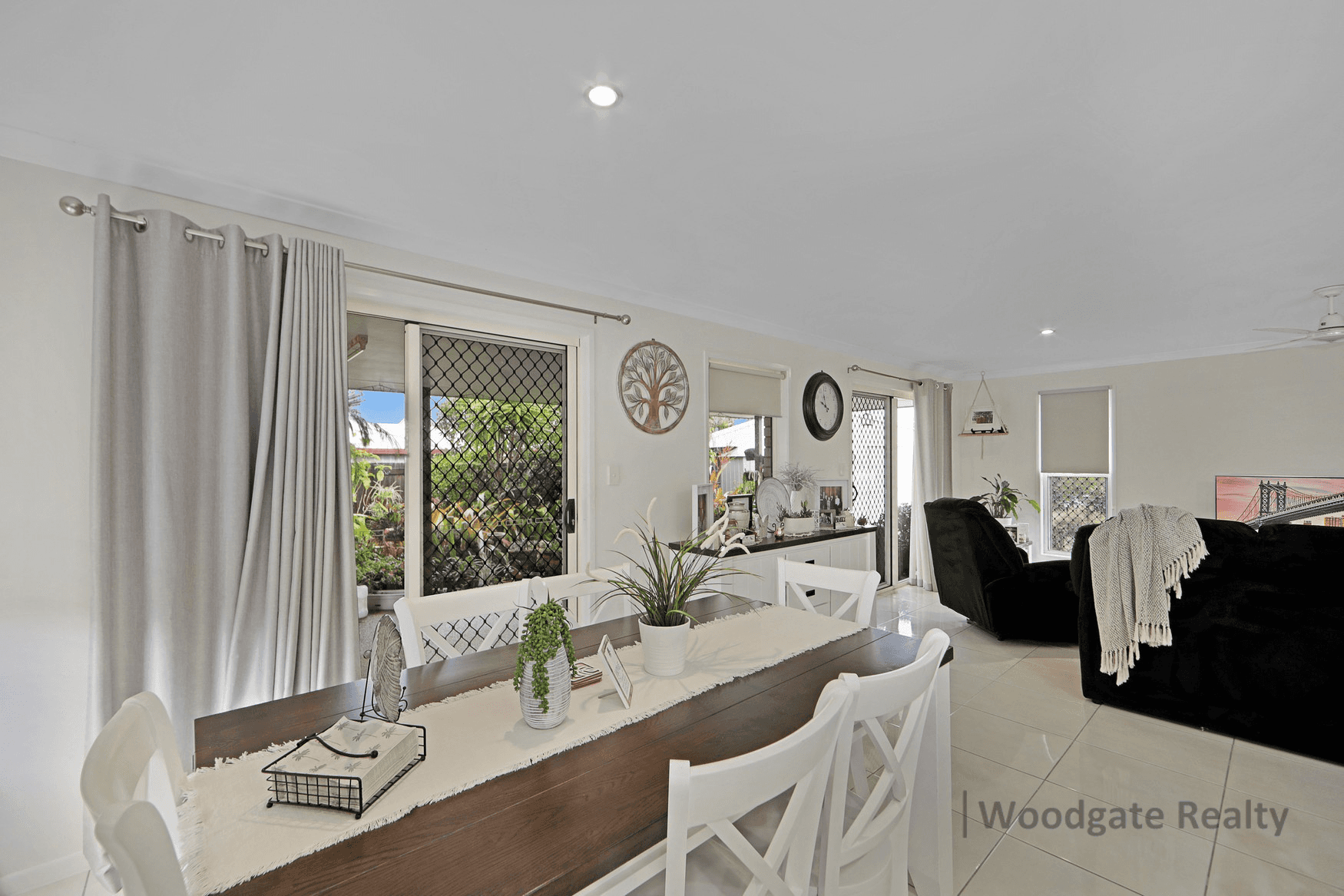 16 Sunset Avenue, WOODGATE, QLD 4660