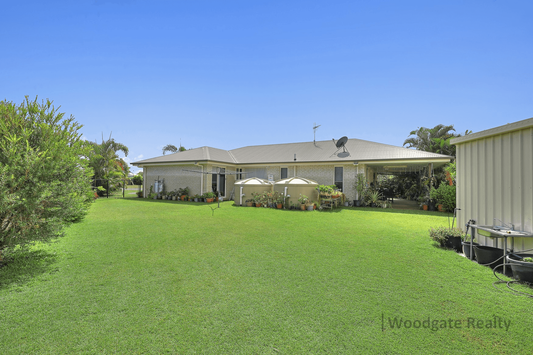 16 Sunset Avenue, WOODGATE, QLD 4660