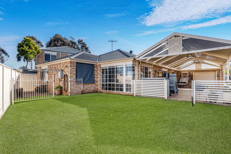 3 St Helens Close, WEST HOXTON, NSW 2171