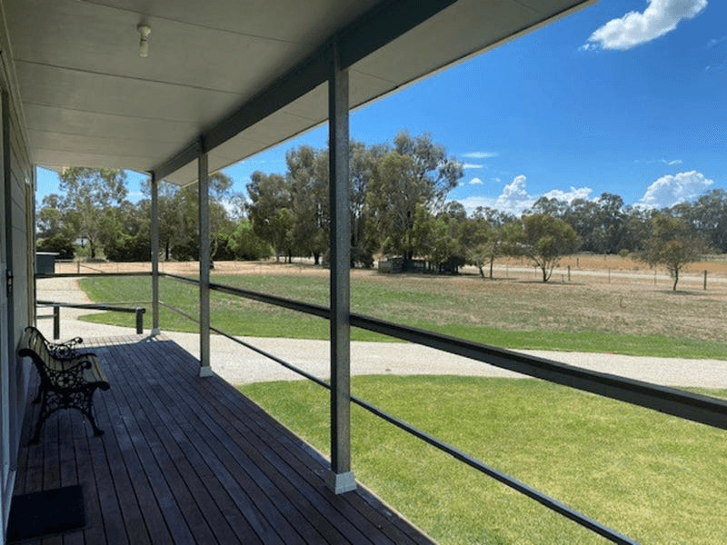 113 Glenview Drive, BARHAM, NSW 2732