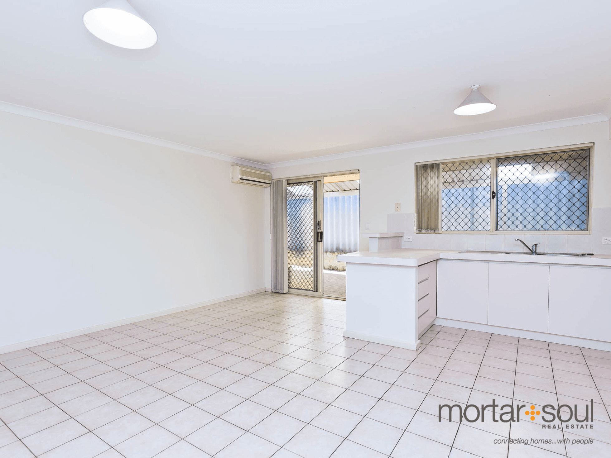 Unit 1/104 Forrest Rd, Hamilton Hill, WA 6163