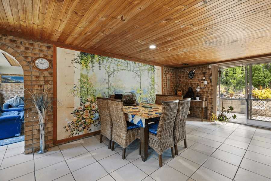 274 Nash Road, TAMAREE, QLD 4570
