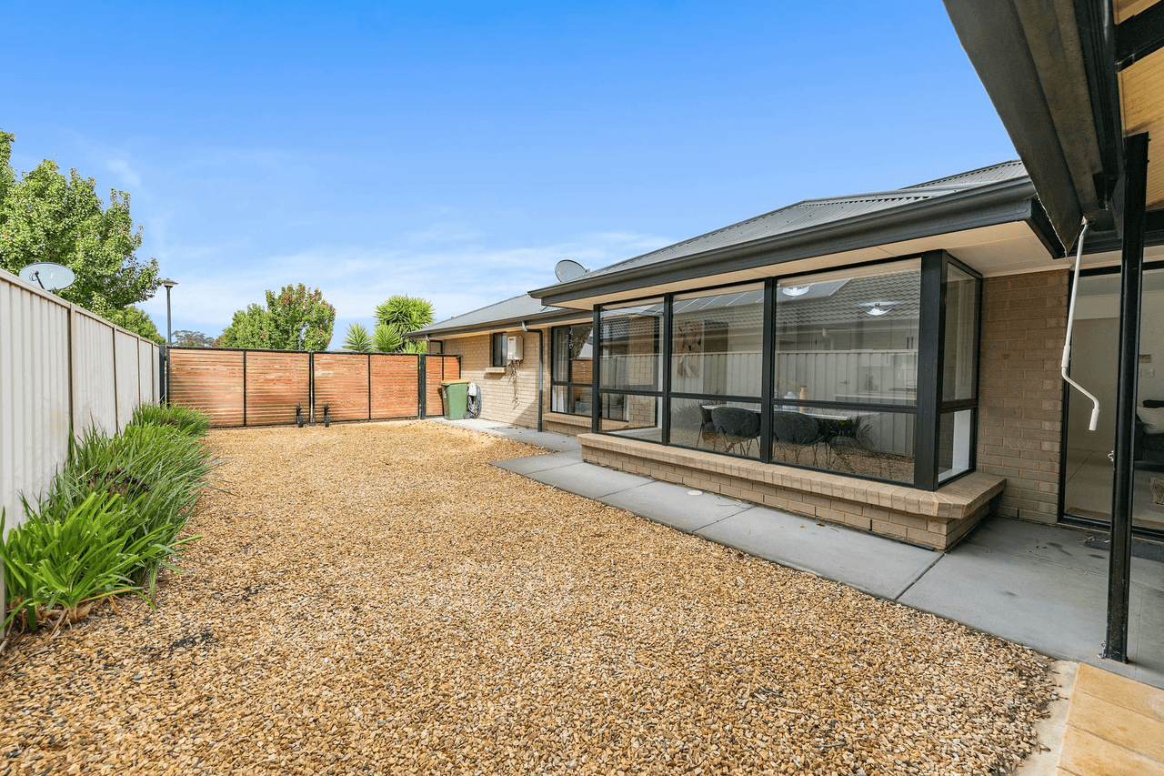 15 Hoopmann Crescent, Nuriootpa, SA 5355