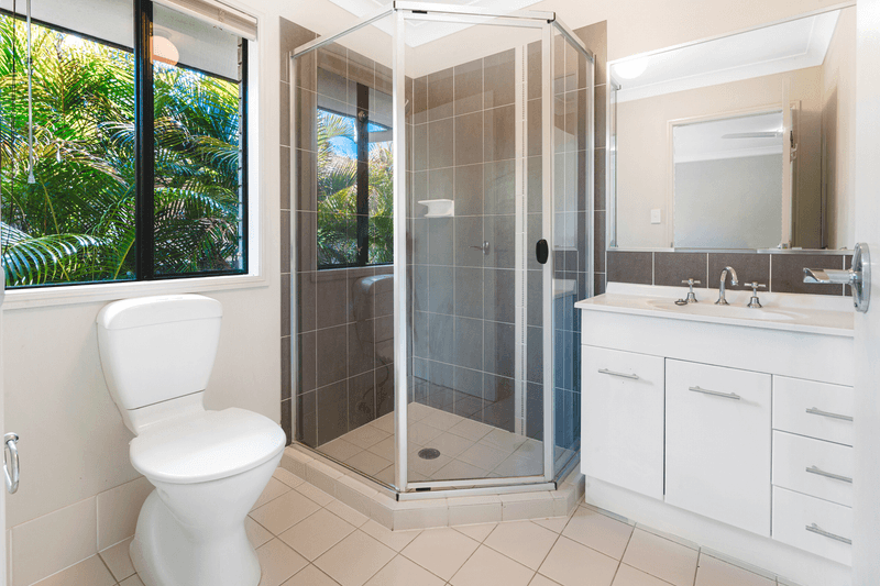 1 Marsh Street, UPPER COOMERA, QLD 4209