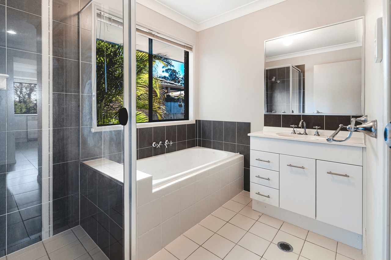 1 Marsh Street, UPPER COOMERA, QLD 4209