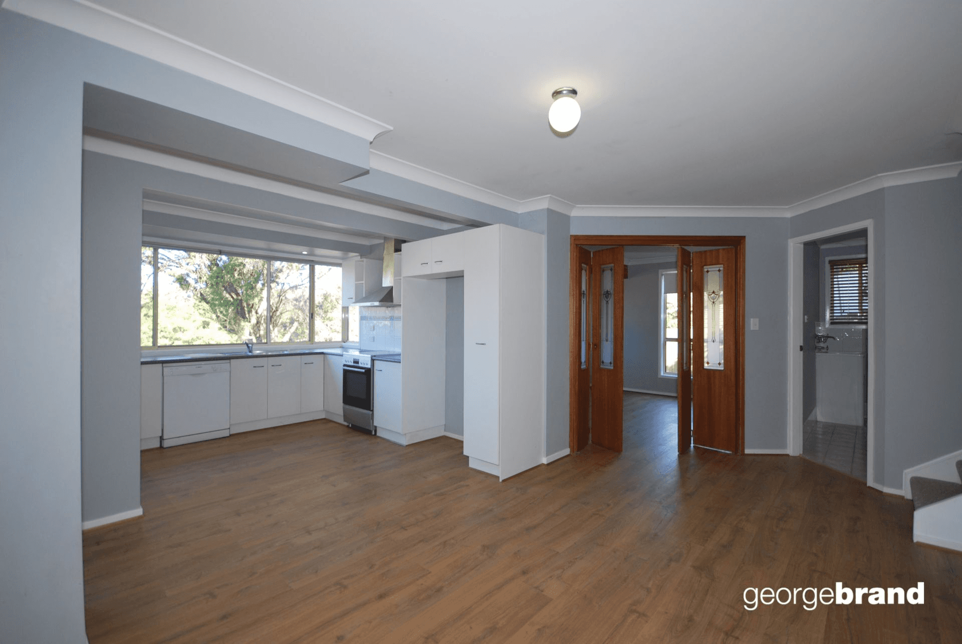 6 Tamarisk Place, Wyoming, NSW 2250