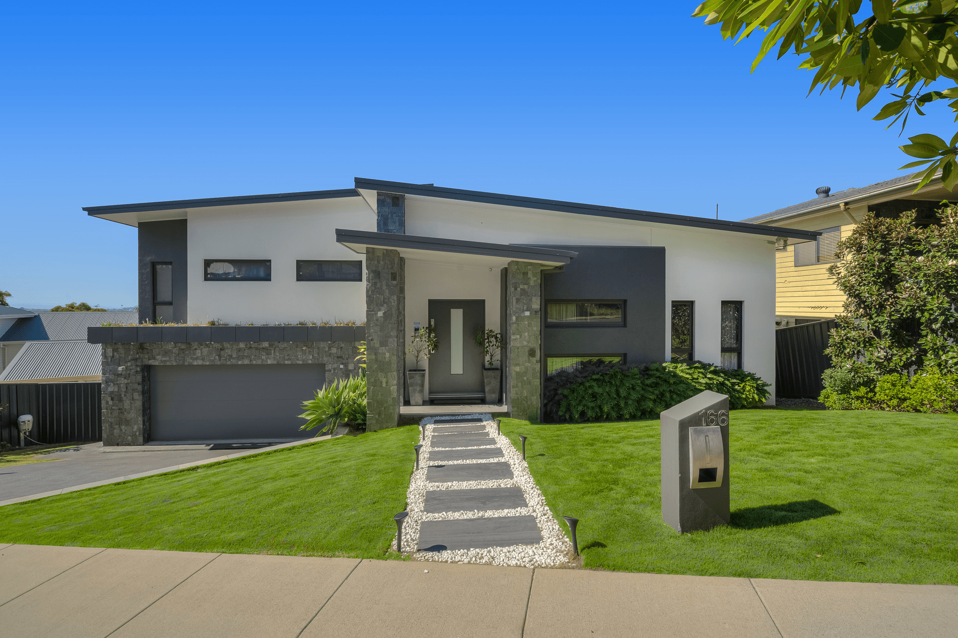 166 Macquarie Street, Merewether, NSW 2291