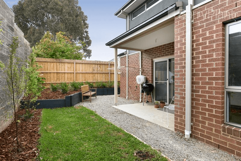 2/2 McKeon Circuit, Dandenong North, VIC 3175