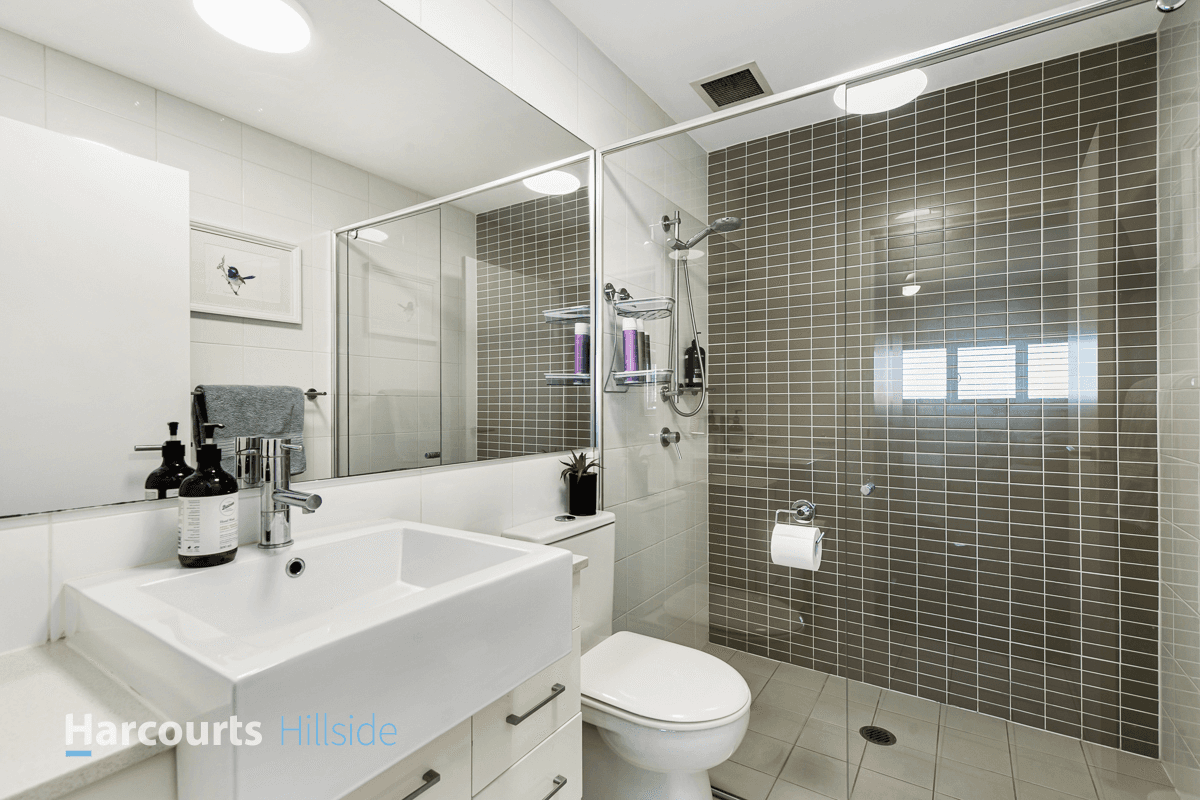 706/72 Civic Way, ROUSE HILL, NSW 2155