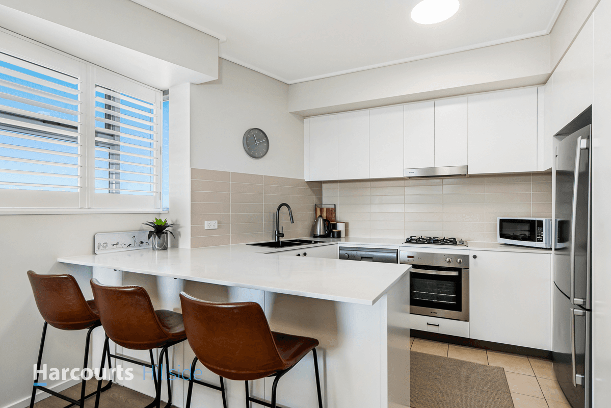 706/72 Civic Way, ROUSE HILL, NSW 2155