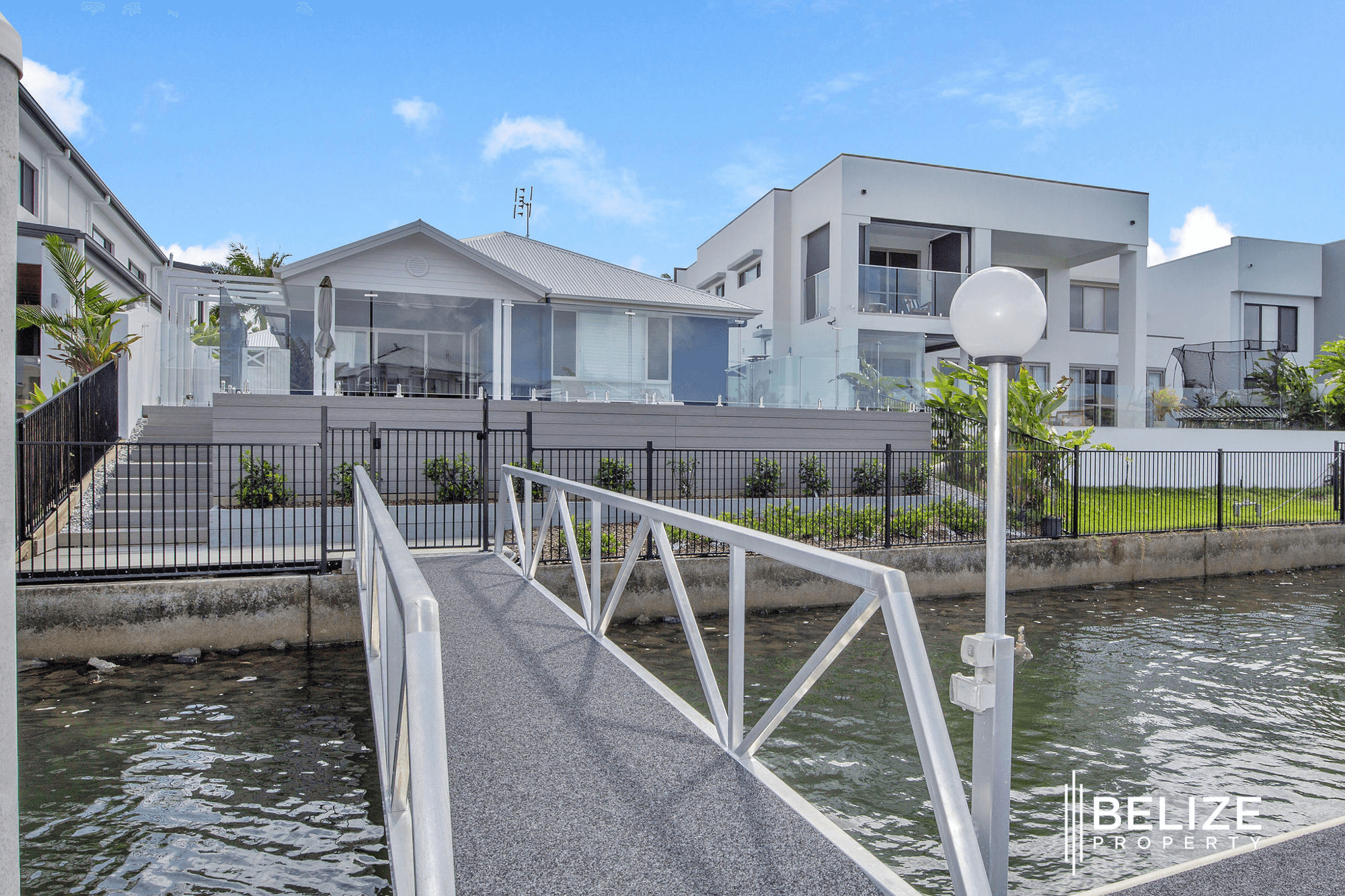 297 Harbour Boulevard, JACOBS WELL, QLD 4208