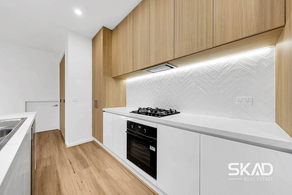 1/6 Lambassa Grove, RESERVOIR, VIC 3073